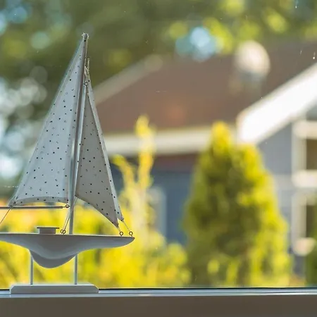 Seebrise, Mit Sauna, Ruderboot Und Strand- Und Seezugang Dummer